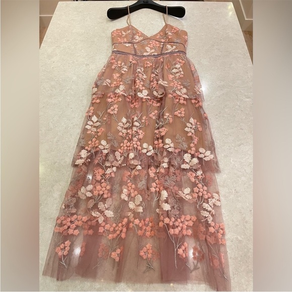 NWOT Self-Portrait Blush Floral Midi Embroidered Dress Size 10 - Picture 13 of 16